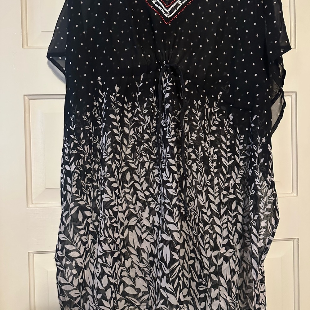 Black and White Women's Top